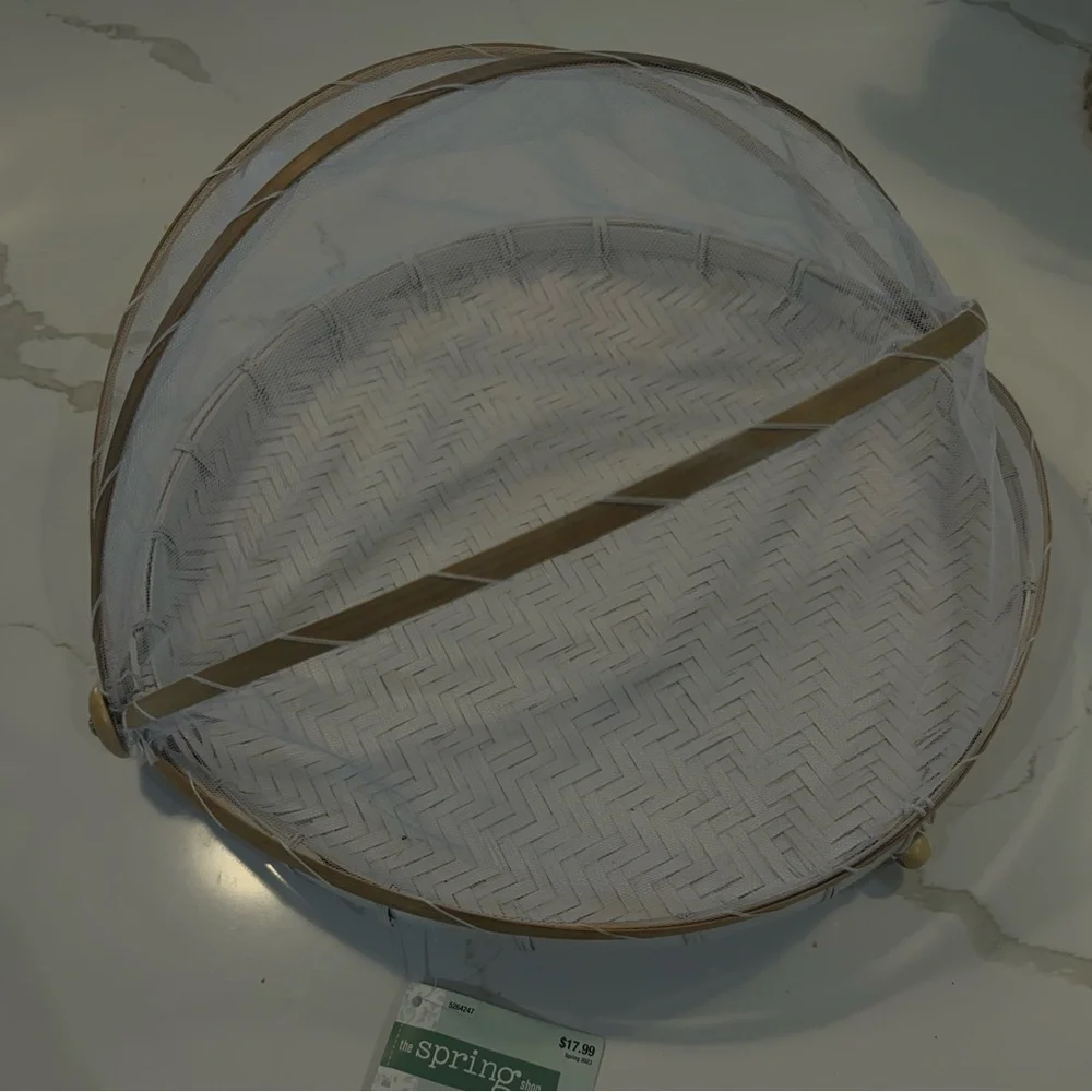 NWT - HOBBY LOBBY Woven Serving Food Basket With Tent Net Cover - White Bamboo